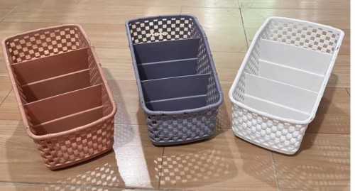 4 Grids Plastic Woven Style Storage Basket Home Desktop Cosmetic Organizer